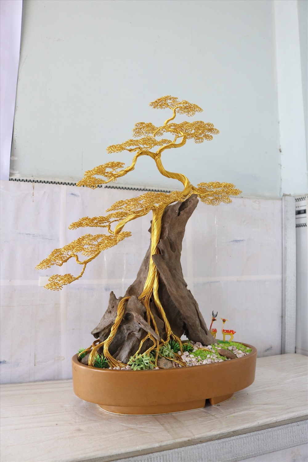 Nghề “trồng” bonsai bằng dây đồng của nghệ nhân xứ hoa kiểng